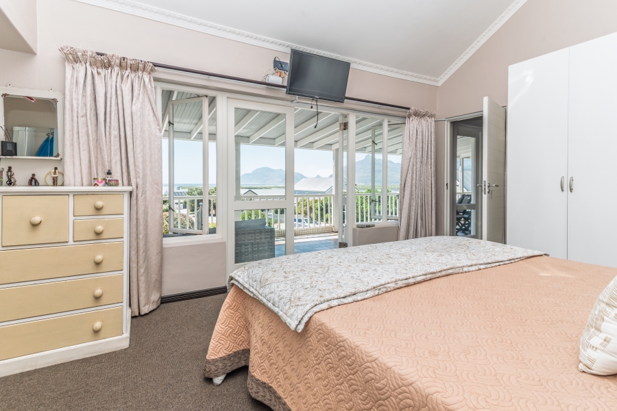 4 Bedroom Property for Sale in Bluewater Estate Western Cape